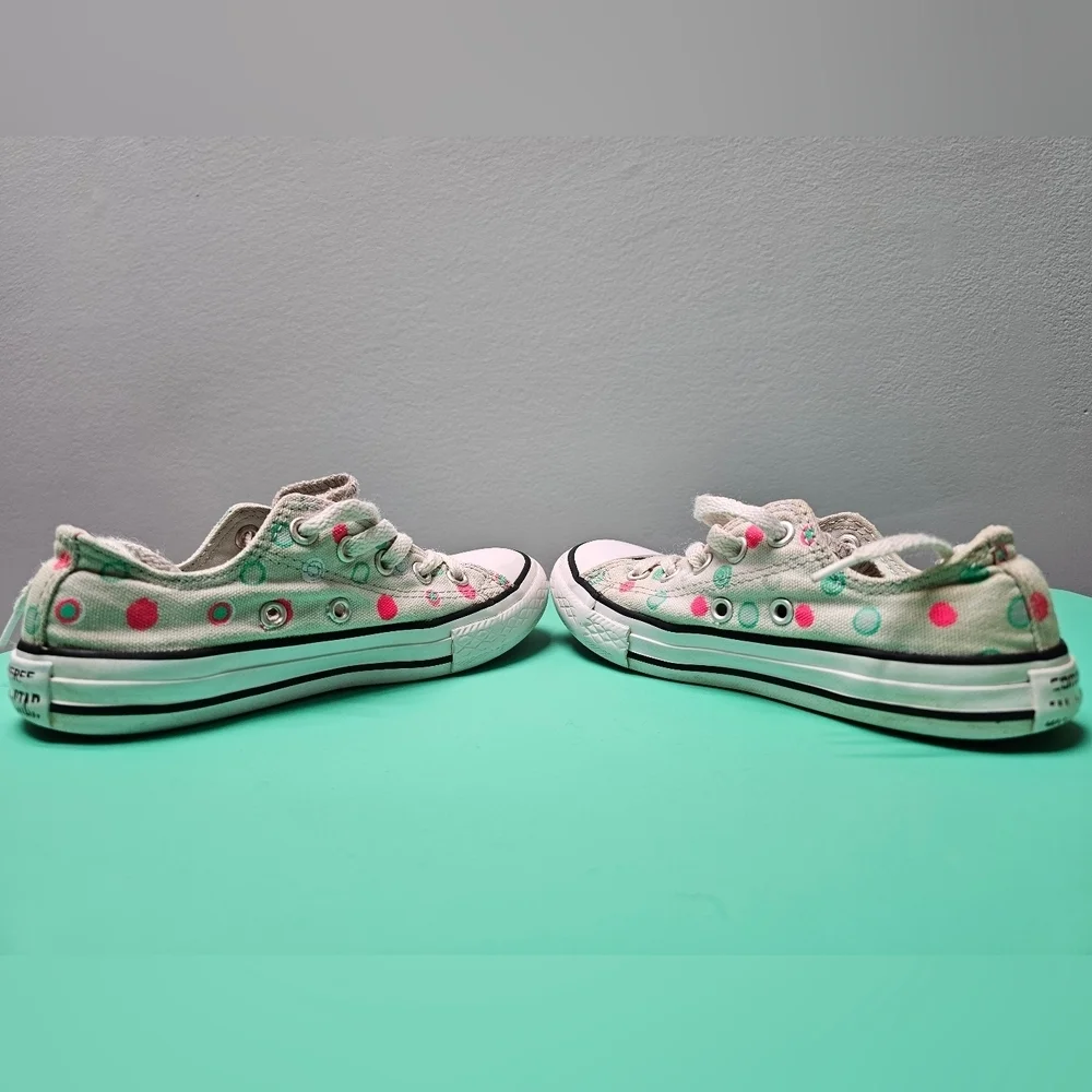 Converse these kids